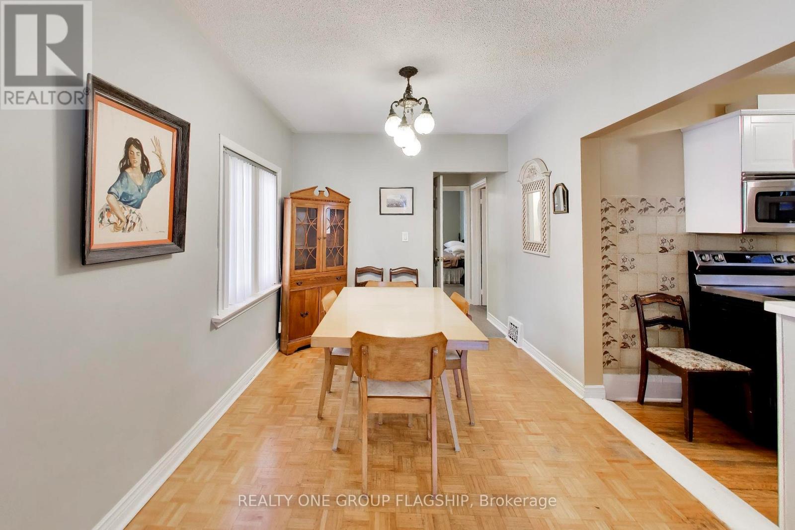 55 Frater Avenue, Toronto, Ontario  M4C 2H5 - Photo 9 - E13430188