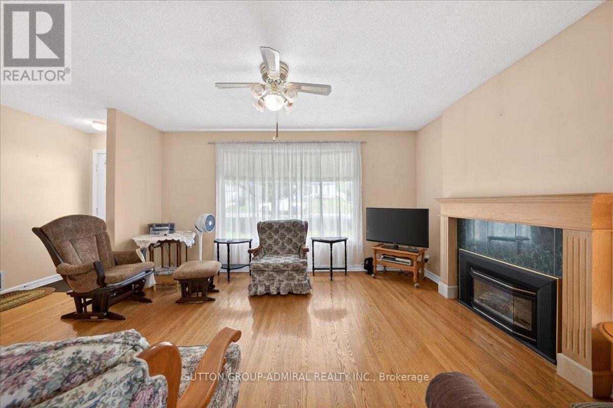 1984 Glendale Drive, Pickering, Ontario  L1V 1V7 - Photo 11 - E13430252