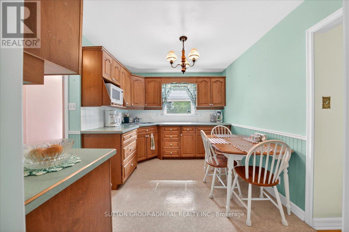 1984 Glendale Drive, Pickering, Ontario  L1V 1V7 - Photo 14 - E13430252