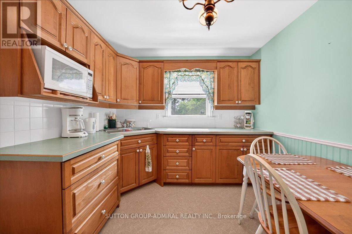 1984 Glendale Drive, Pickering, Ontario  L1V 1V7 - Photo 16 - E13430252