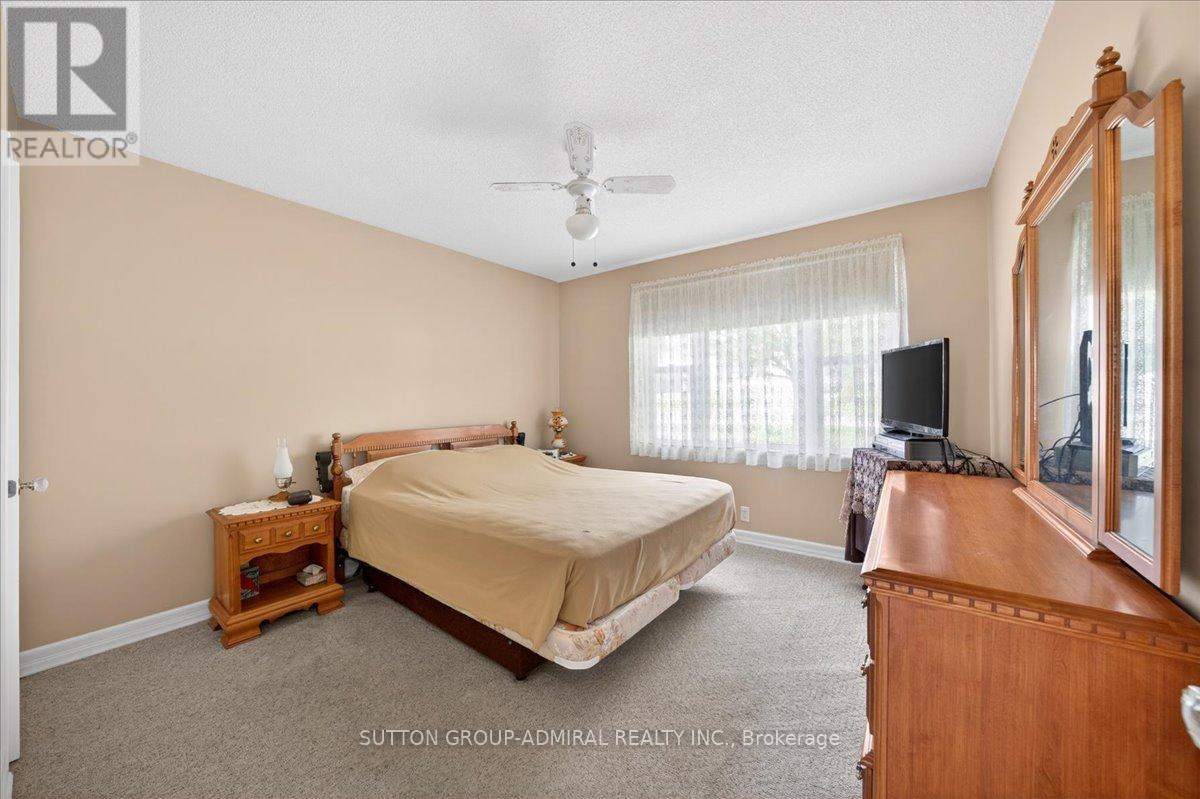 1984 Glendale Drive, Pickering, Ontario  L1V 1V7 - Photo 23 - E13430252