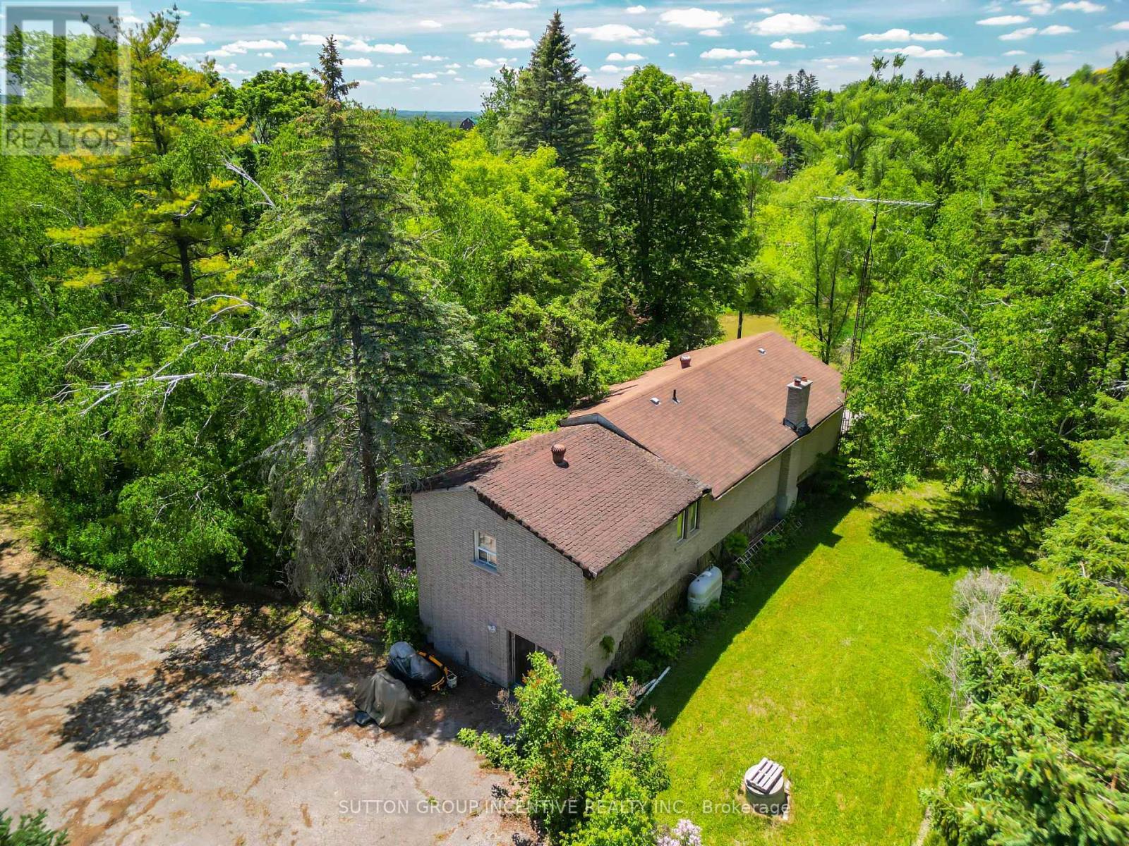 2110 Killarney Beach Road, Innisfil, Ontario  L0L 1K0 - Photo 3 - N13430224