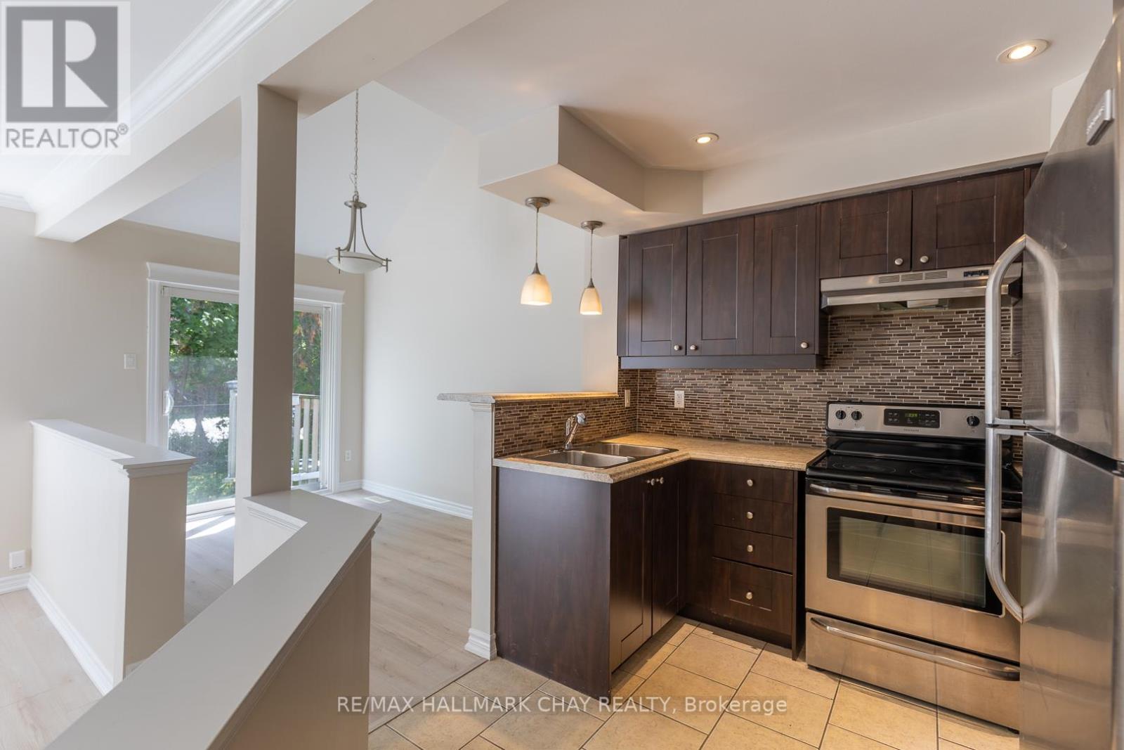 2 - 12 Lankin Boulevard, Orillia, Ontario  L3V 6T2 - Photo 6 - S13430120