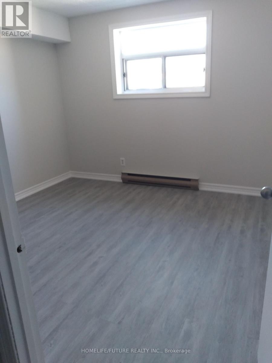 203 - 560 Bloor Street E, Oshawa, Ontario L1H 3N2 - Photo 4 - E13166562