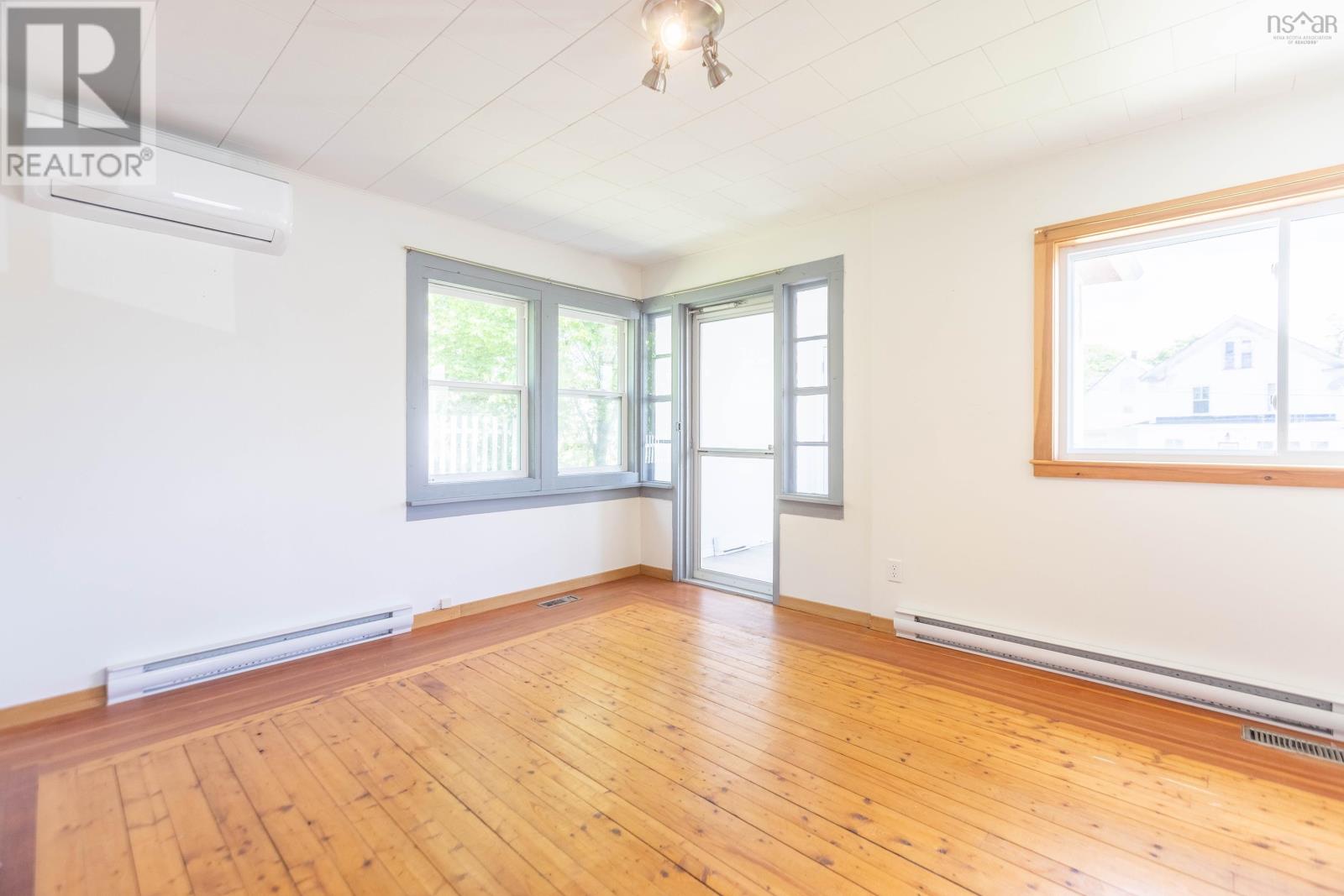 2388 Western Avenue, Parrsboro, Nova Scotia  B0M 1S0 - Photo 10 - 202613978
