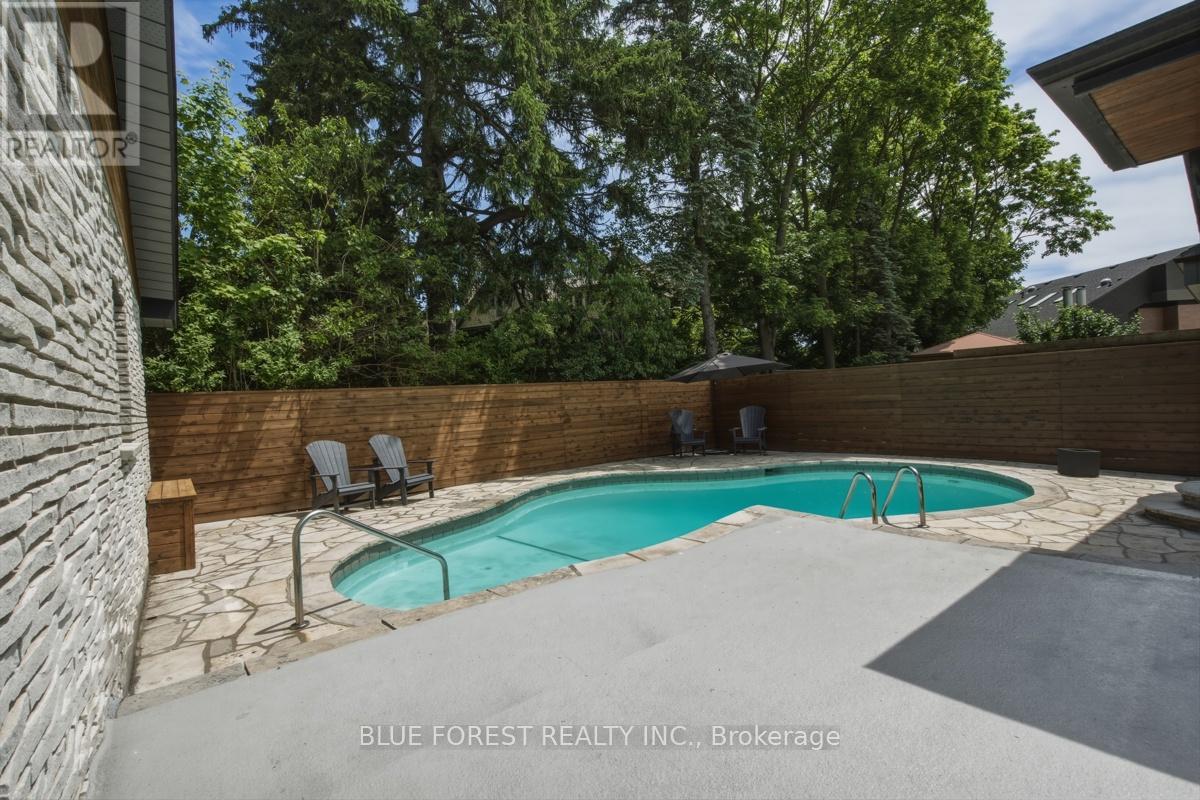 2 Hampton Crescent, London North, Ontario  N6H 2N8 - Photo 49 - X13430292