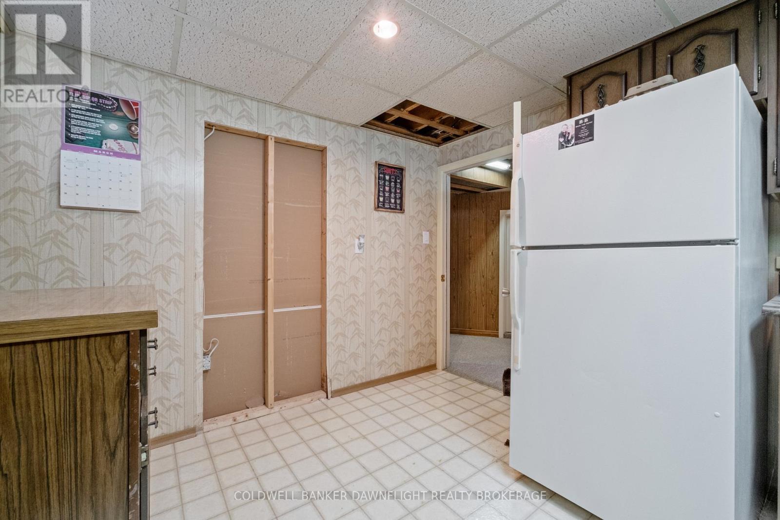 105 Wellington Street W, South Huron, Ontario  N0M 1S2 - Photo 29 - X13430380