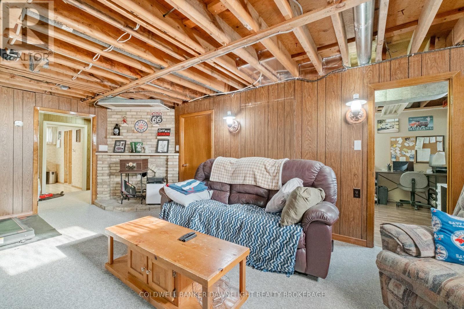 105 Wellington Street W, South Huron, Ontario  N0M 1S2 - Photo 33 - X13430380