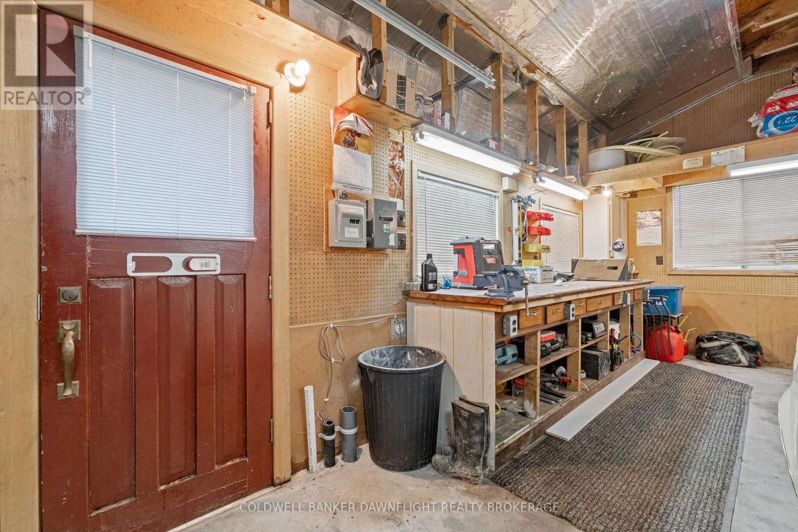 105 Wellington Street W, South Huron, Ontario  N0M 1S2 - Photo 43 - X13430380