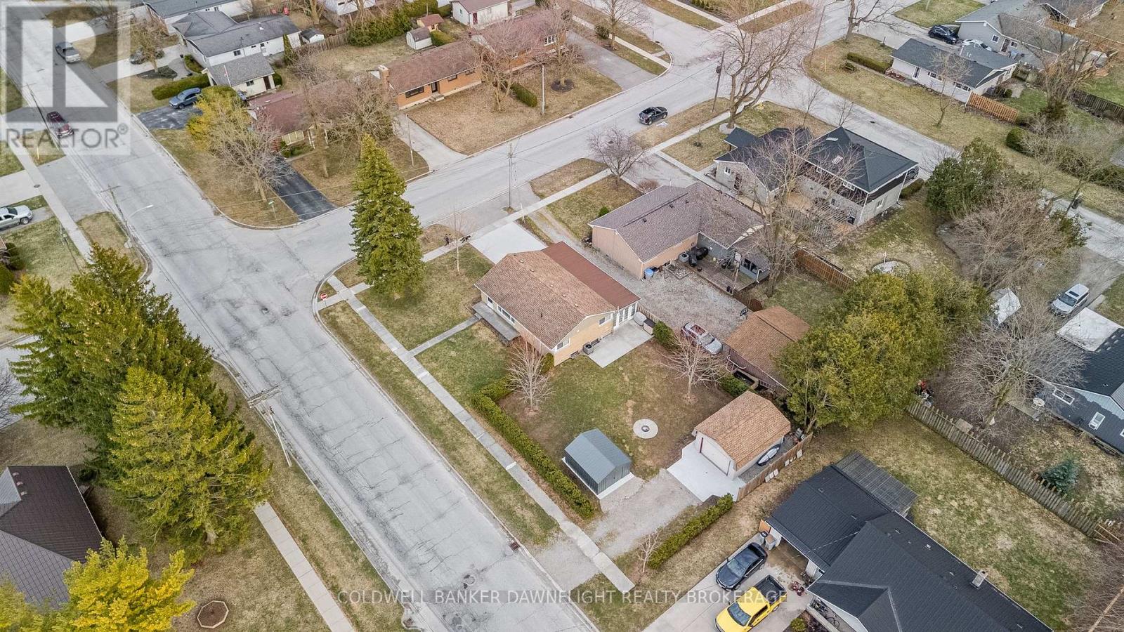 105 Wellington Street W, South Huron, Ontario  N0M 1S2 - Photo 45 - X13430380