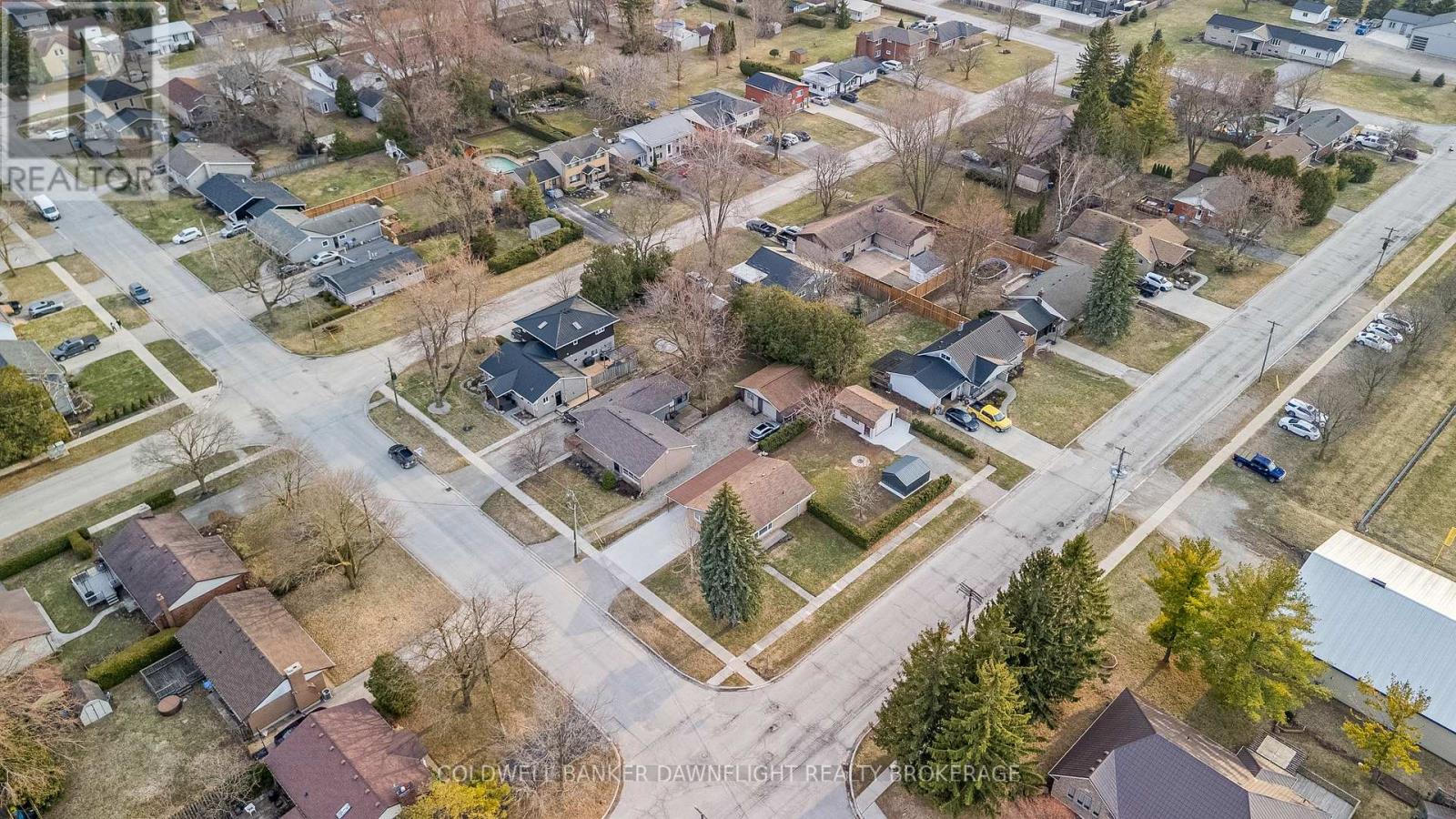 105 Wellington Street W, South Huron, Ontario  N0M 1S2 - Photo 47 - X13430380