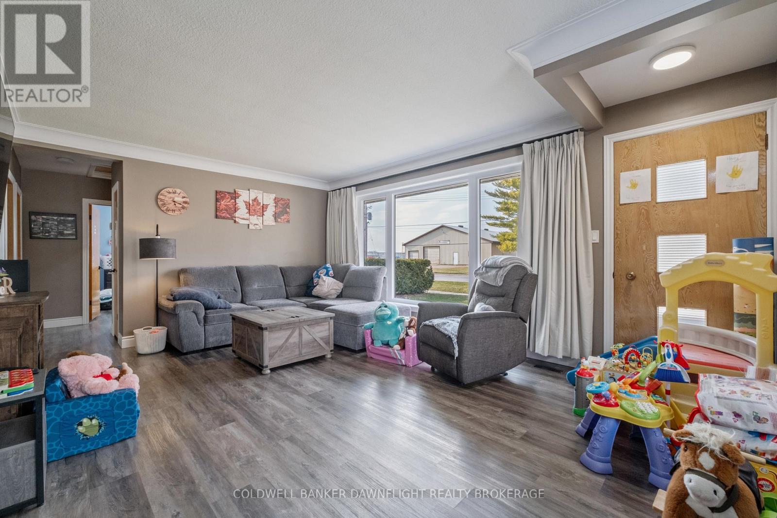 105 Wellington Street W, South Huron, Ontario  N0M 1S2 - Photo 7 - X13430380