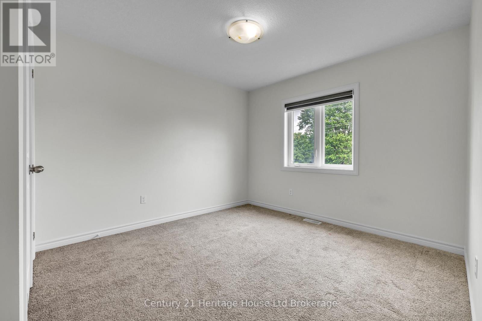 194 Links Crescent, Woodstock, Ontario  N4T 0L9 - Photo 14 - X13430346