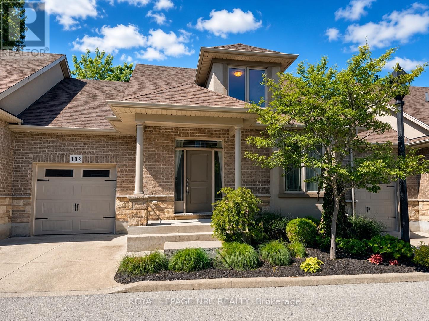 2 - 6186 DORCHESTER ROAD, Niagara Falls, Ontario