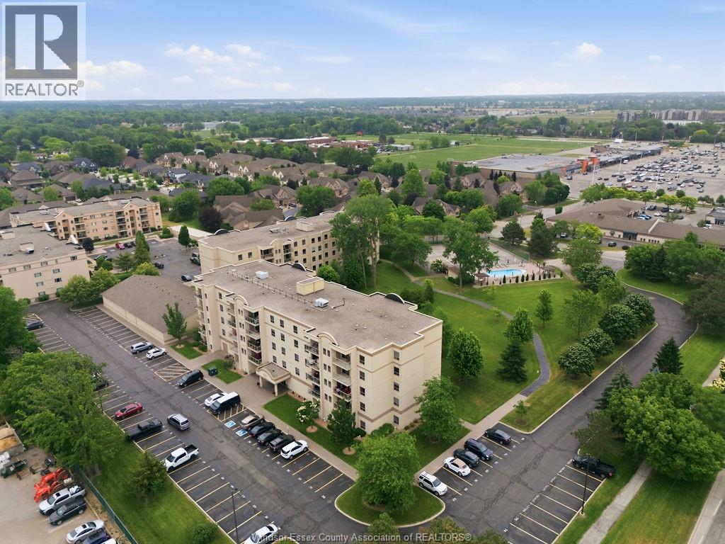 325 Village Grove Unit# 409, Tecumseh, Ontario  N8N 0B1 - Photo 1 - 26013774