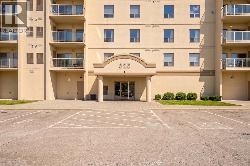 325 Village Grove Unit# 409, Tecumseh, Ontario  N8N 0B1 - Photo 3 - 26013774