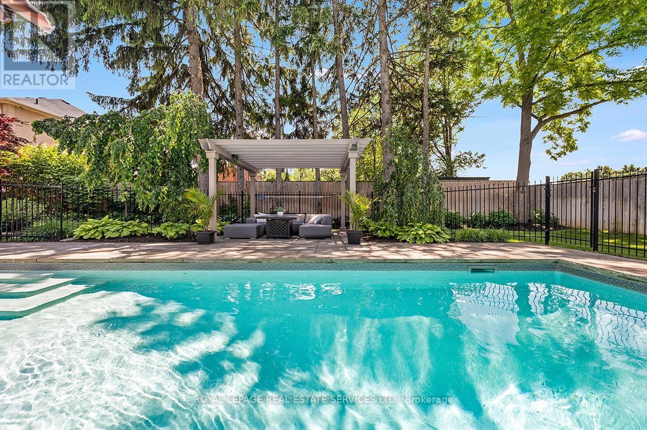 24 Jopling Avenue N, Toronto, Ontario  M9B 4E7 - Photo 43 - W13142448
