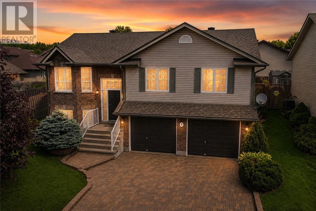 8 Trailview Drive, Sudbury, Ontario  P3E 6M3 - Photo 3 - 2128406