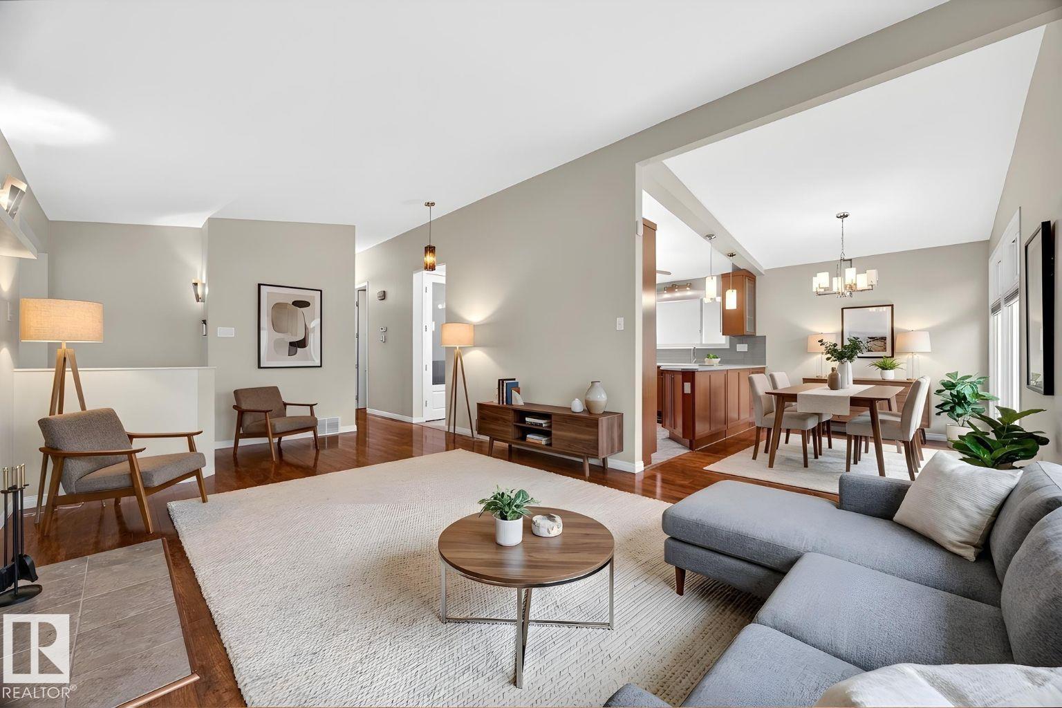 15302 76 AV NW, Edmonton, Alberta