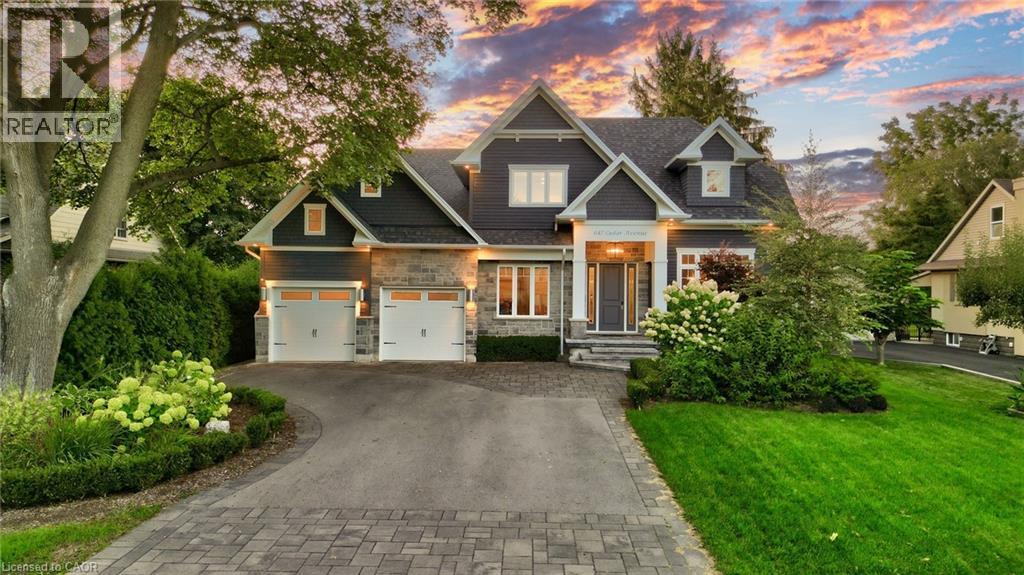 647 CEDAR Avenue, burlington, Ontario