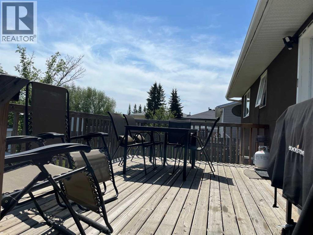 235s 50 W, Raymond, Alberta T0K 2S0 - Photo 33 - A2314508