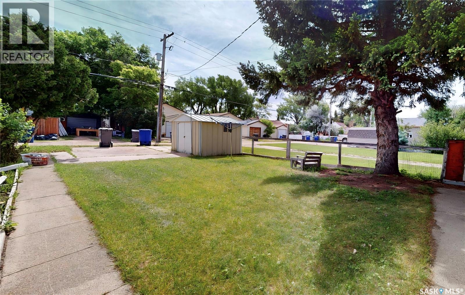210 Cypress Street, Maple Creek, Saskatchewan  S0N 1N0 - Photo 45 - SK038820