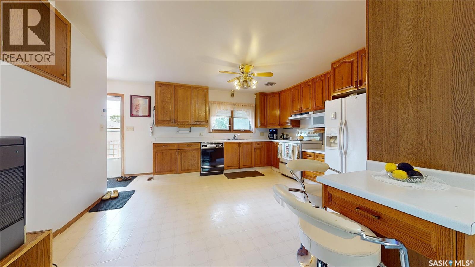 210 Cypress Street, Maple Creek, Saskatchewan  S0N 1N0 - Photo 15 - SK038820