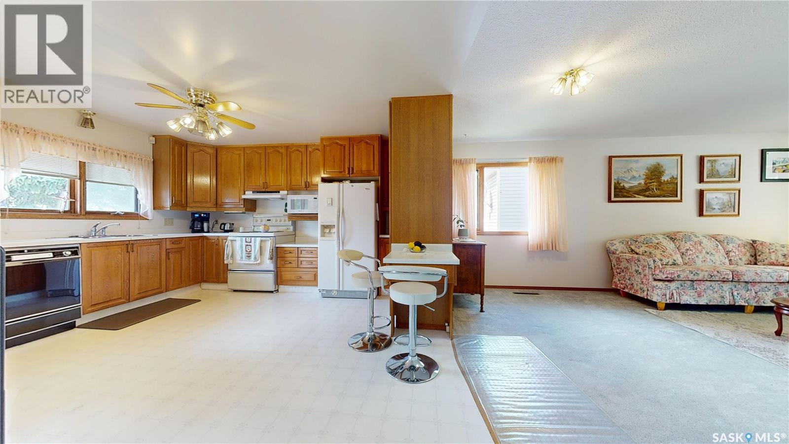 210 Cypress Street, Maple Creek, Saskatchewan  S0N 1N0 - Photo 14 - SK038820
