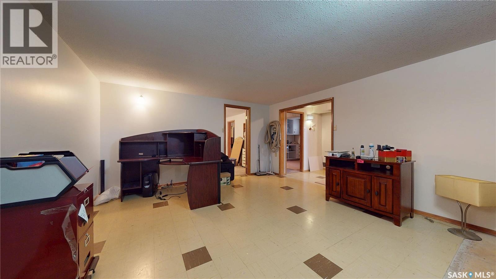210 Cypress Street, Maple Creek, Saskatchewan  S0N 1N0 - Photo 30 - SK038820
