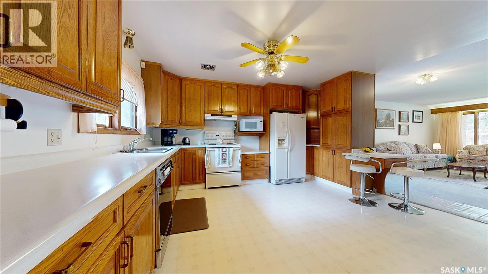 210 Cypress Street, Maple Creek, Saskatchewan  S0N 1N0 - Photo 16 - SK038820
