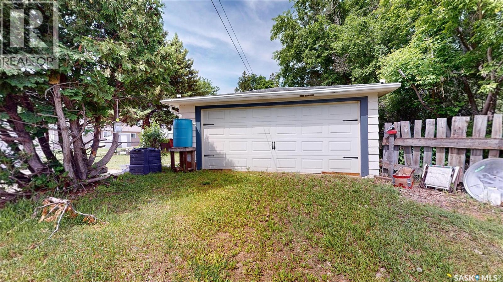 210 Cypress Street, Maple Creek, Saskatchewan  S0N 1N0 - Photo 48 - SK038820