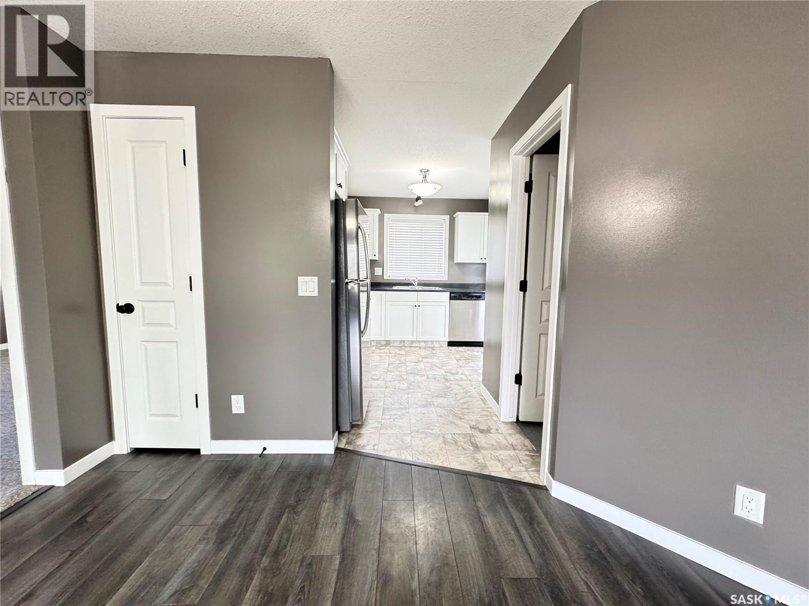 11 5004 James Hill Road, Regina, Saskatchewan  S4W 0E8 - Photo 6 - SK038982