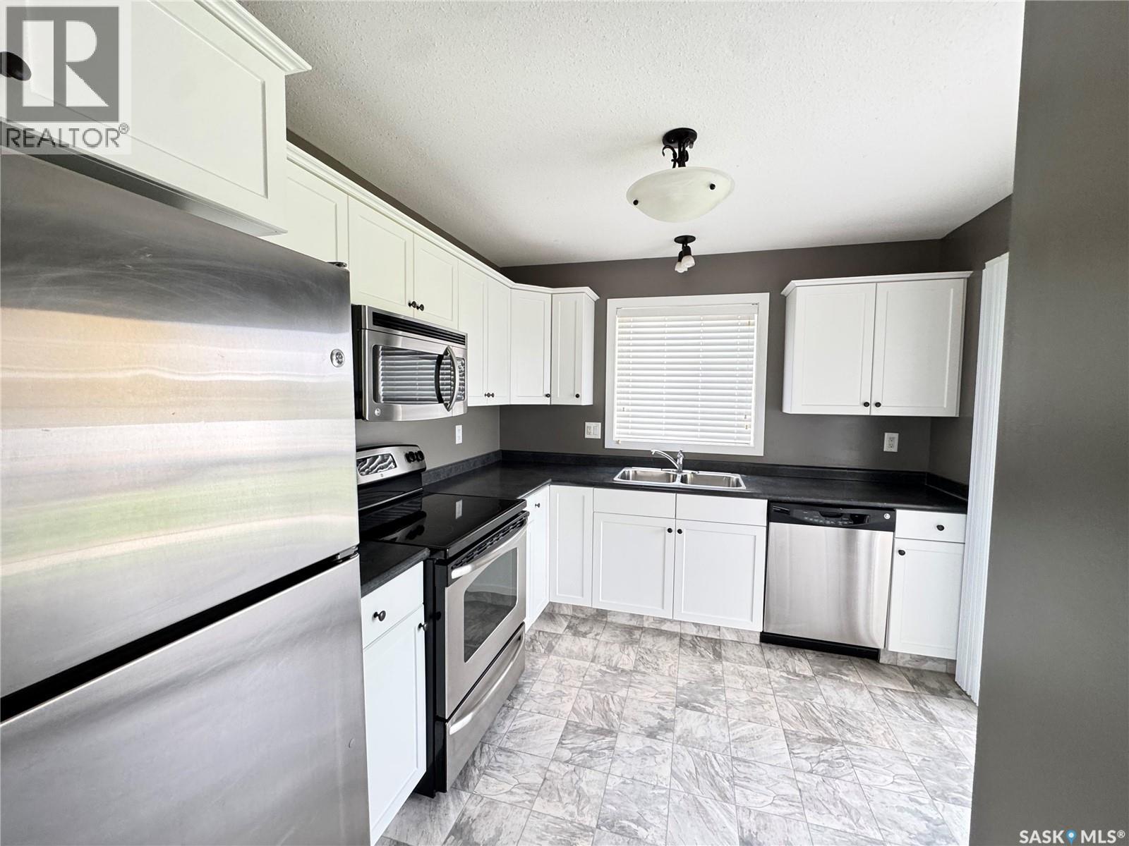 11 5004 James Hill Road, Regina, Saskatchewan  S4W 0E8 - Photo 8 - SK038982