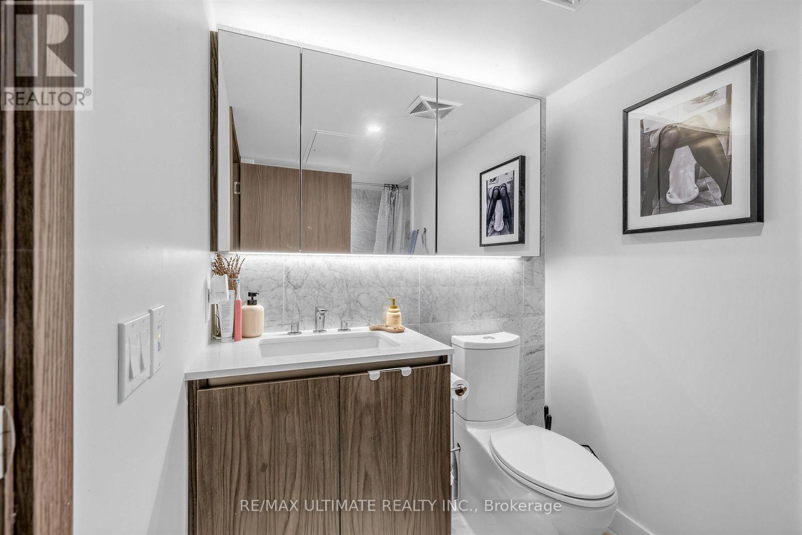 2308 - 17 Bathurst Street, Toronto, Ontario  M5V 0N1 - Photo 19 - C13430360