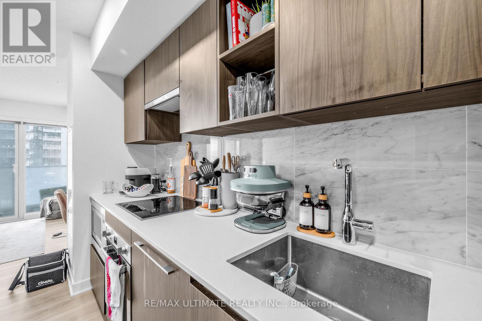 2308 - 17 Bathurst Street, Toronto, Ontario  M5V 0N1 - Photo 8 - C13430360