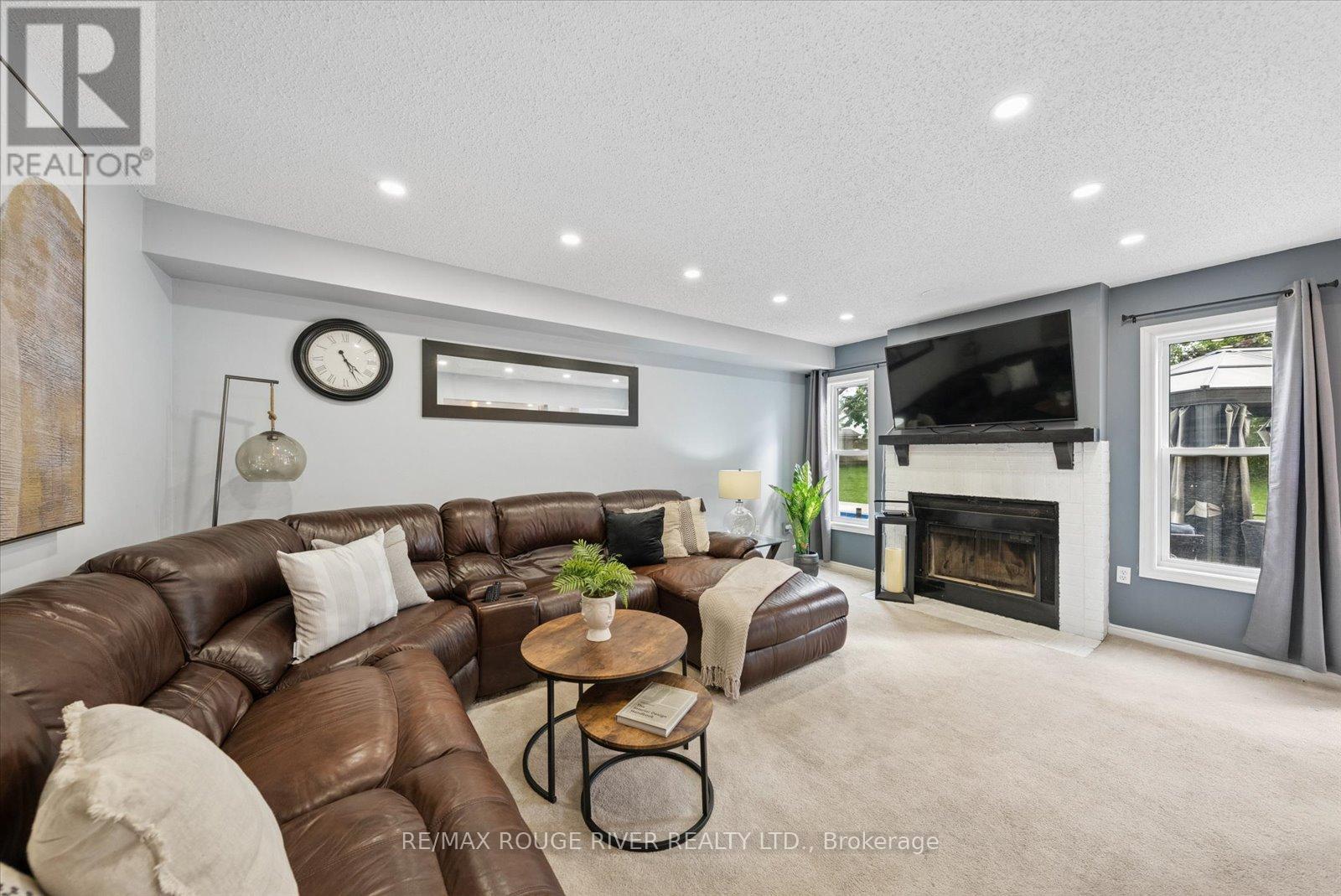 6 Snowden Court, Clarington, Ontario  L1B 1E7 - Photo 13 - E13430280