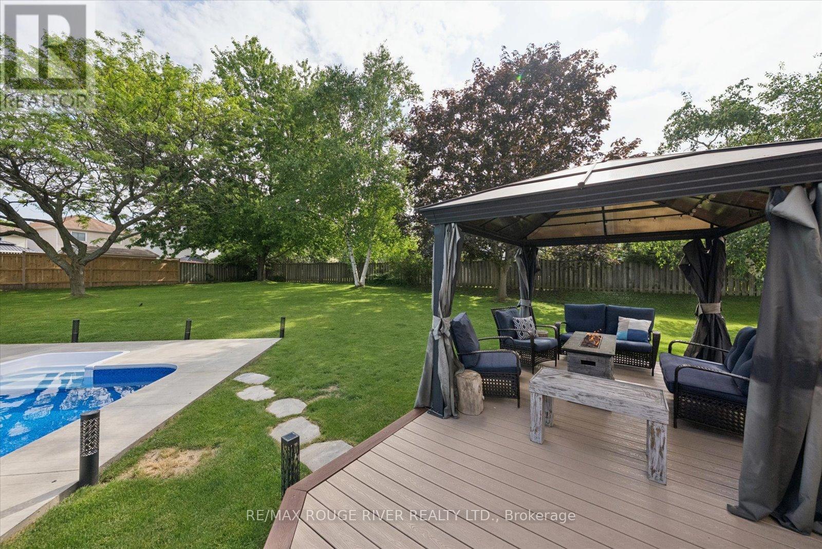 6 Snowden Court, Clarington, Ontario  L1B 1E7 - Photo 36 - E13430280