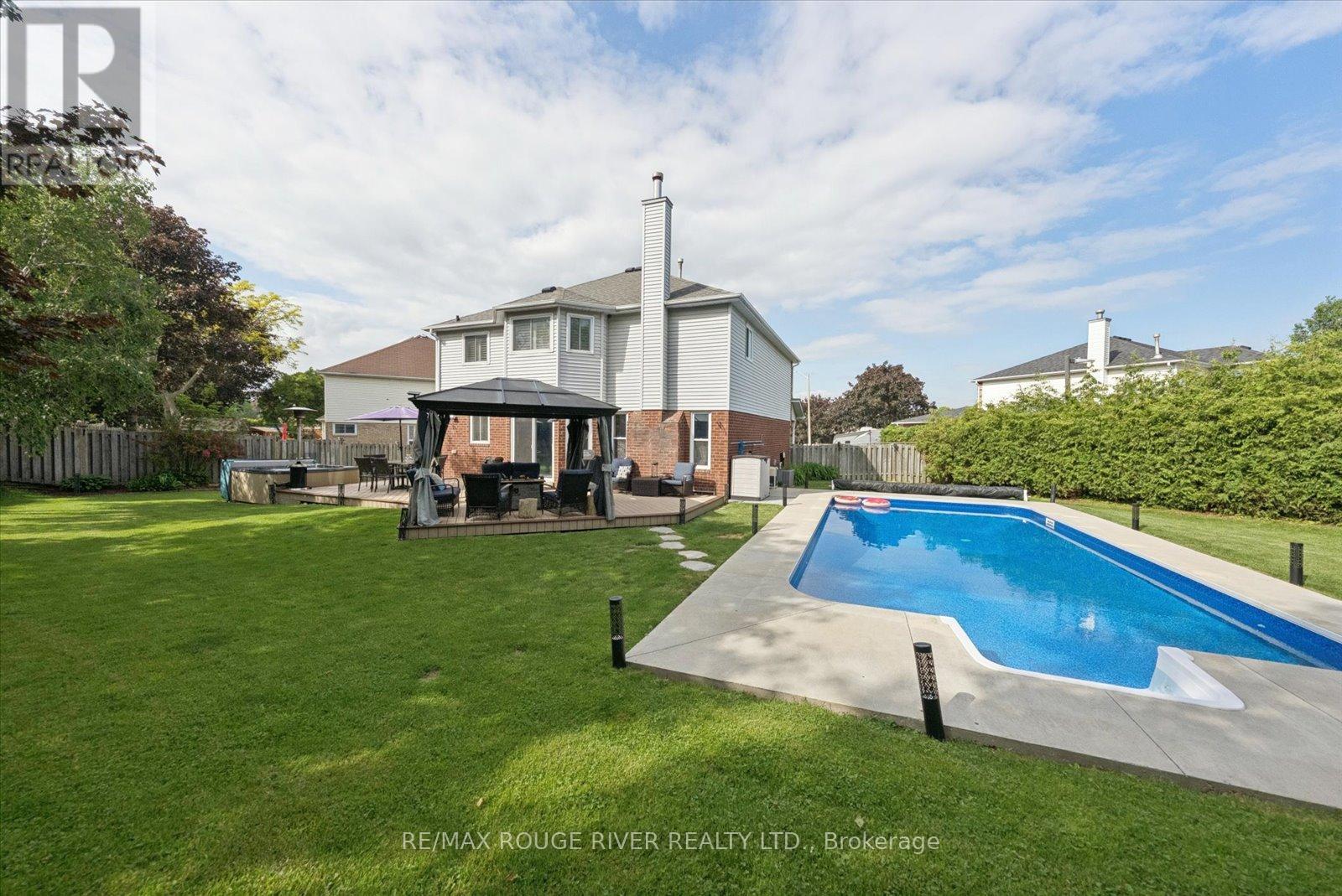 6 Snowden Court, Clarington, Ontario  L1B 1E7 - Photo 40 - E13430280