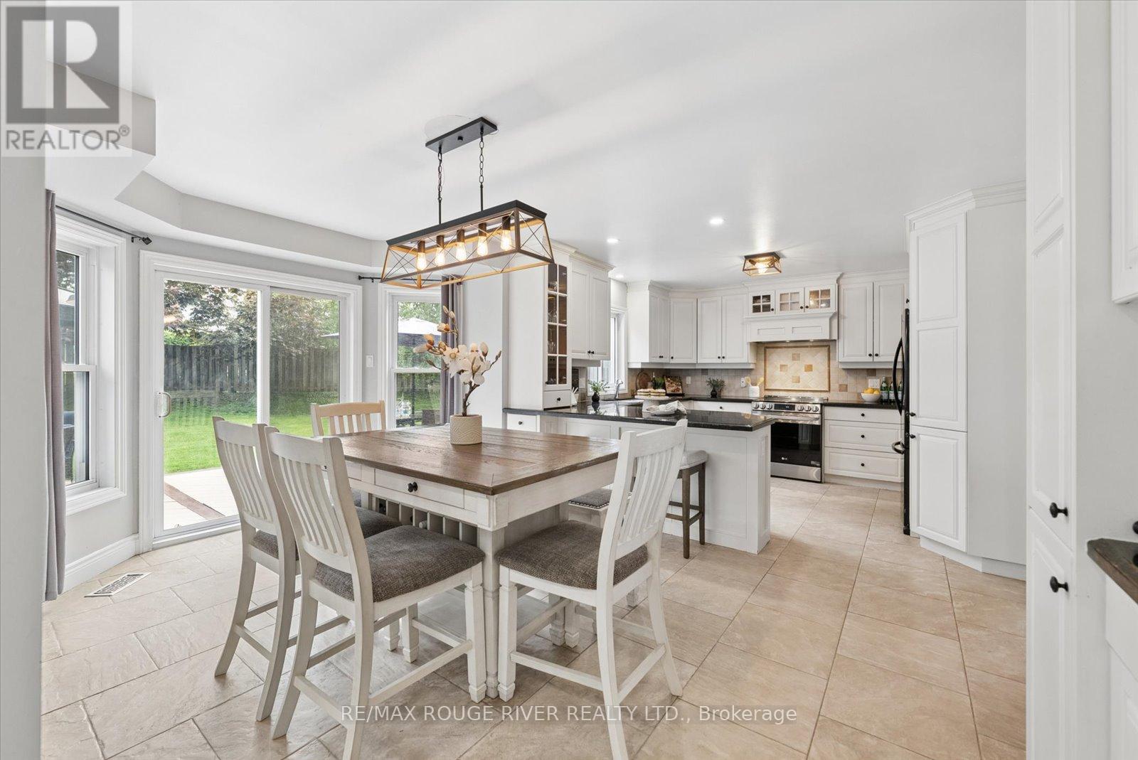 6 Snowden Court, Clarington, Ontario  L1B 1E7 - Photo 8 - E13430280
