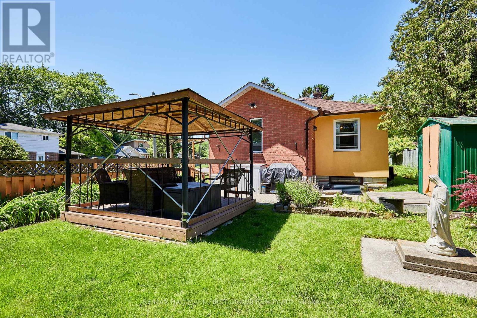 669 Marksbury Road, Pickering, Ontario  L1W 2T3 - Photo 32 - E13430402