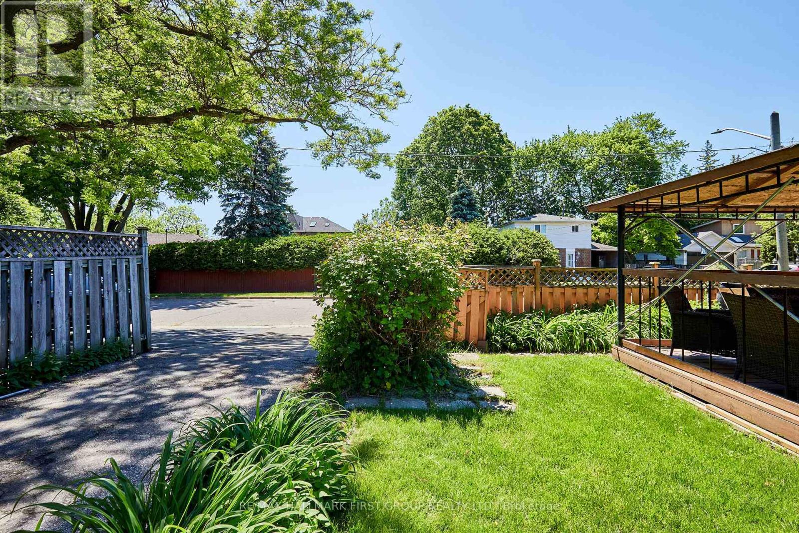 669 Marksbury Road, Pickering, Ontario  L1W 2T3 - Photo 33 - E13430402