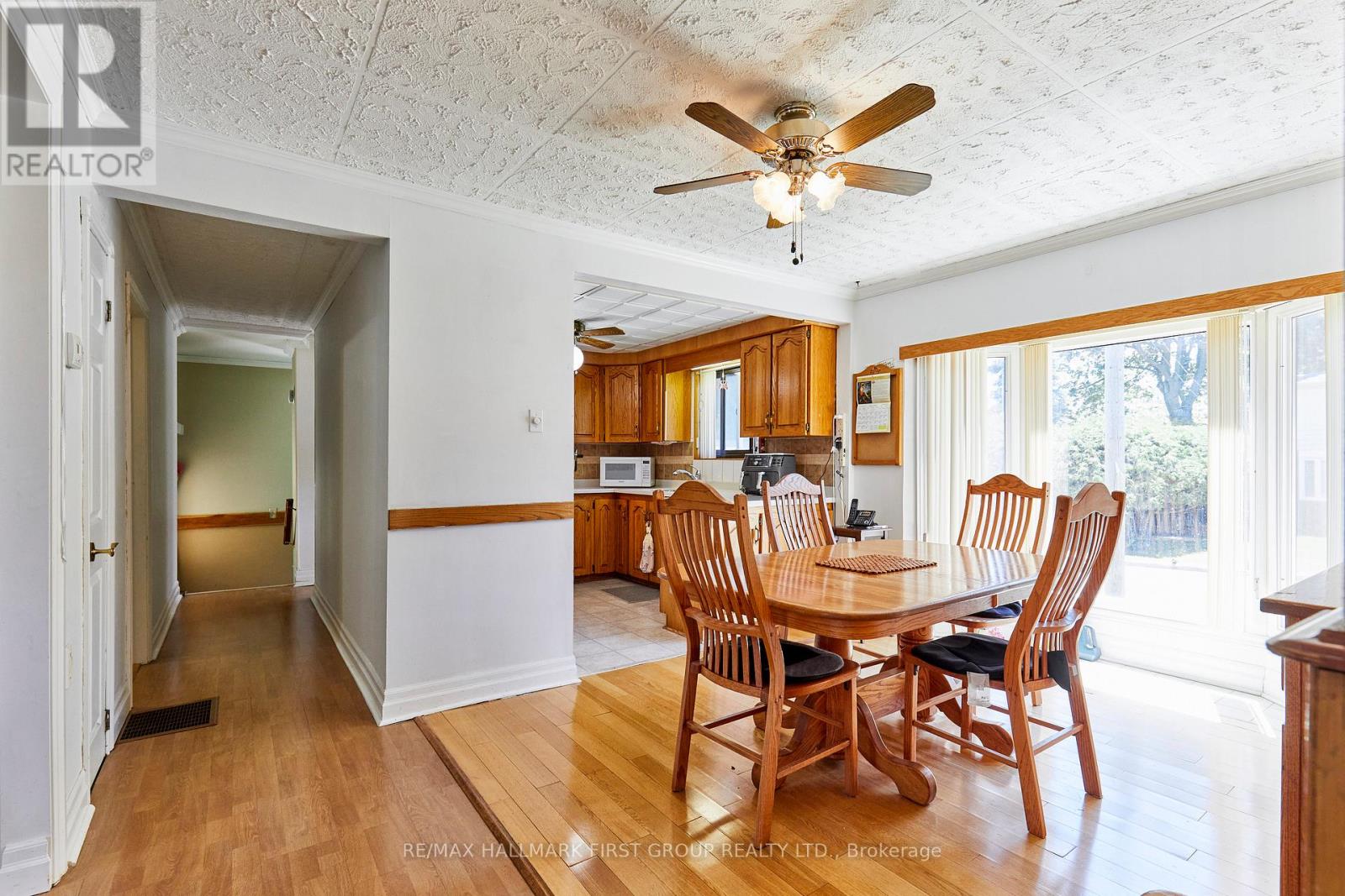 669 Marksbury Road, Pickering, Ontario  L1W 2T3 - Photo 7 - E13430402