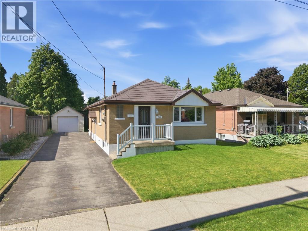 764 Brucedale Avenue E, Hamilton, Ontario  L8V 1R9 - Photo 3 - 40836844