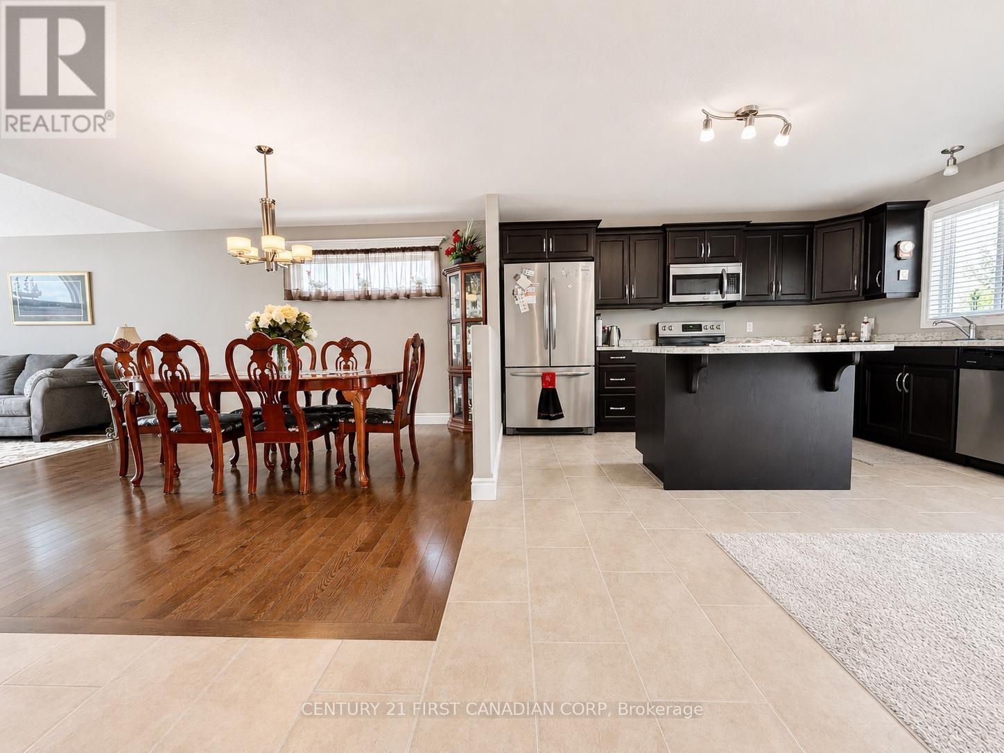 287 Evergreen Trail, Petrolia, Ontario  N0N 1R0 - Photo 10 - X13430788