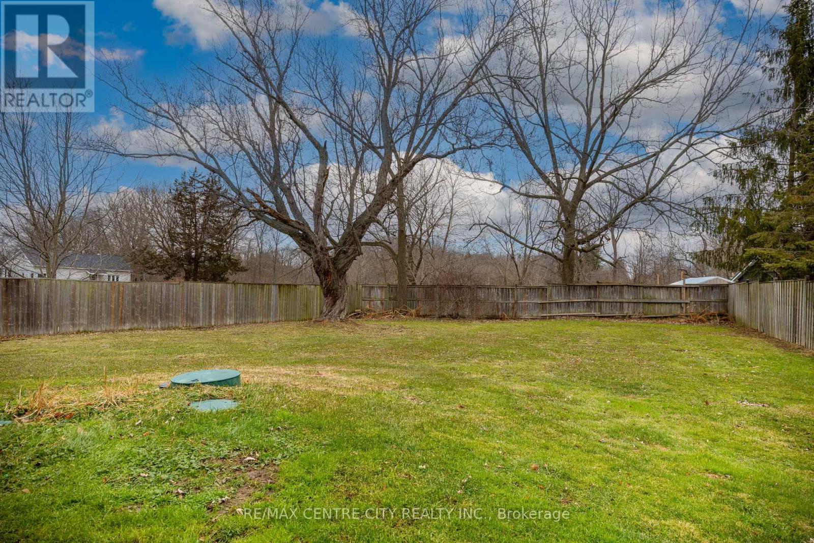 42606 Johnathon Street, Central Elgin, Ontario  N0L 2L0 - Photo 11 - X13430792