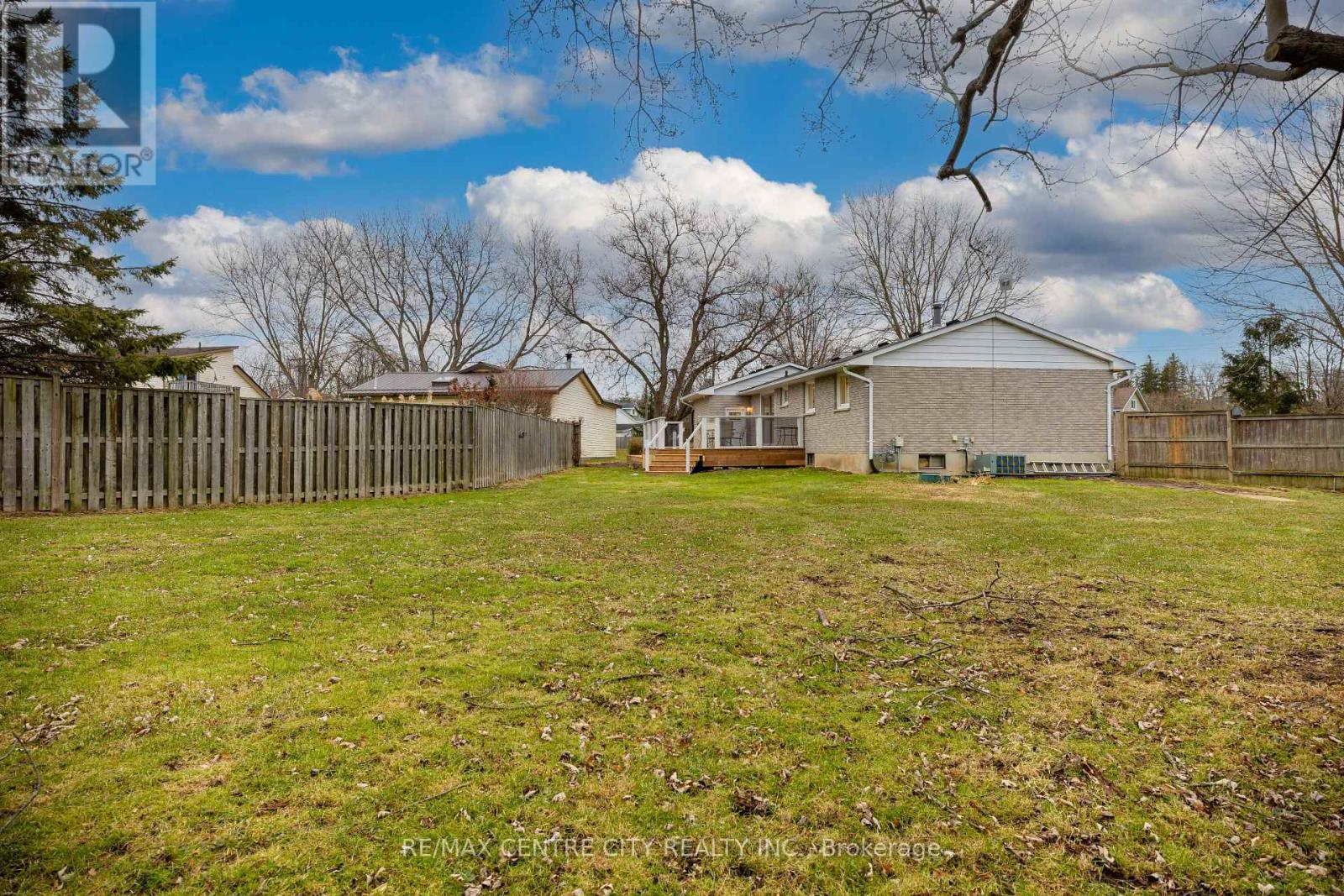 42606 Johnathon Street, Central Elgin, Ontario  N0L 2L0 - Photo 12 - X13430792