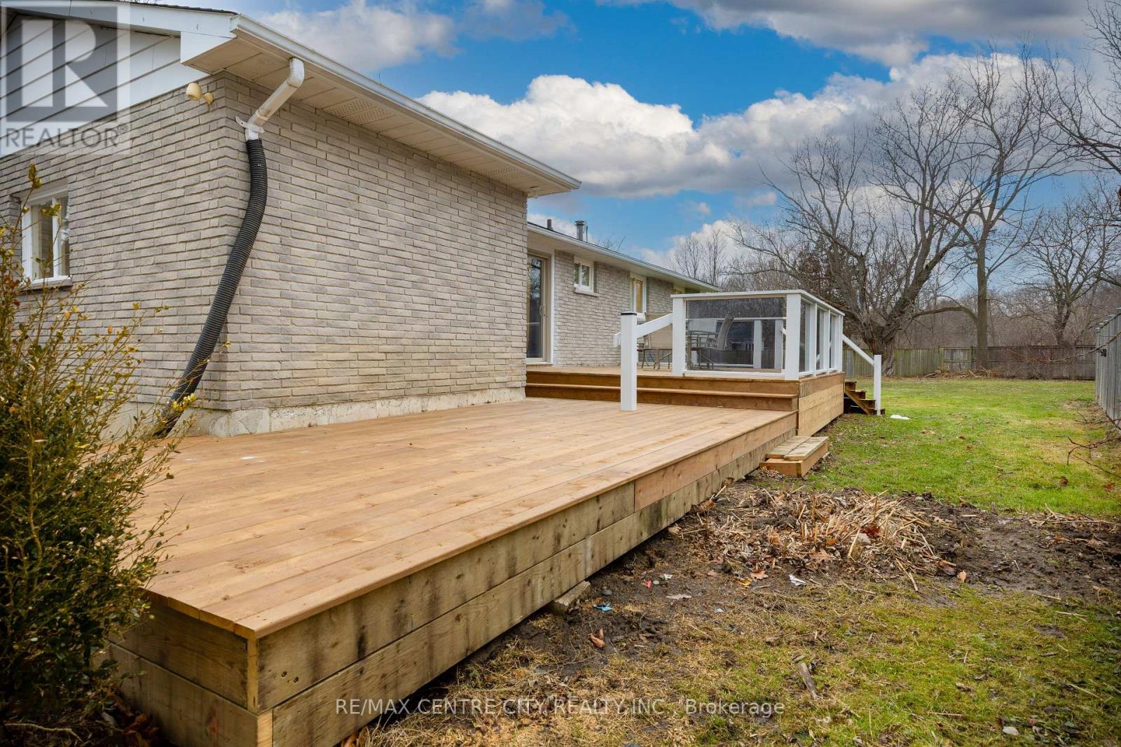 42606 Johnathon Street, Central Elgin, Ontario  N0L 2L0 - Photo 8 - X13430792