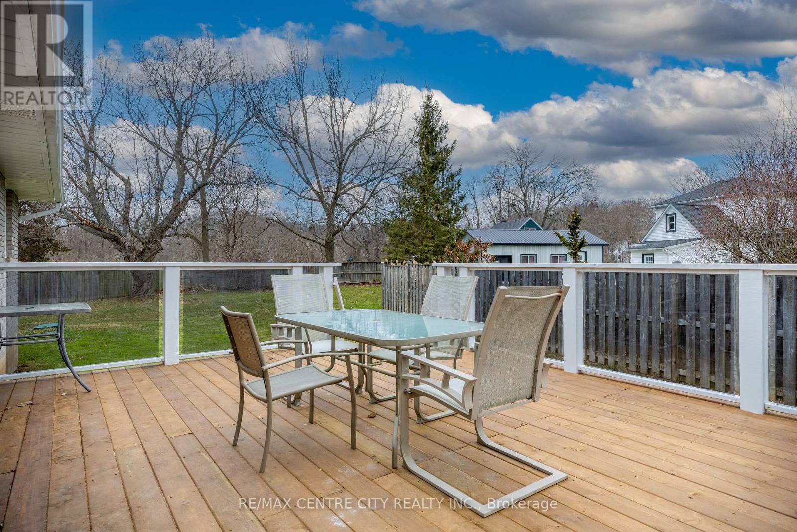 42606 Johnathon Street, Central Elgin, Ontario  N0L 2L0 - Photo 9 - X13430792