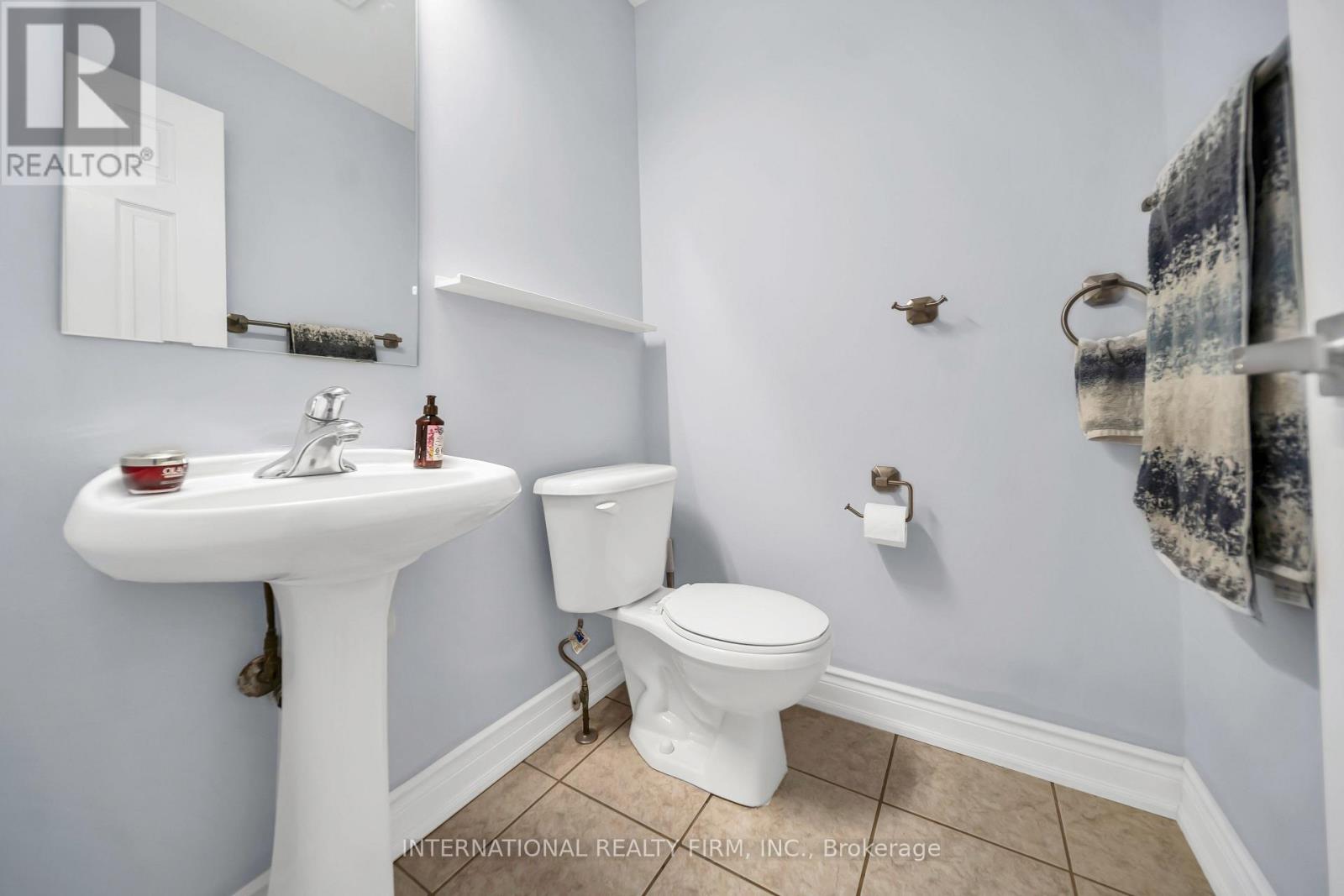 45 Naughton Drive, Richmond Hill, Ontario  L4C 0R2 - Photo 17 - N13430326