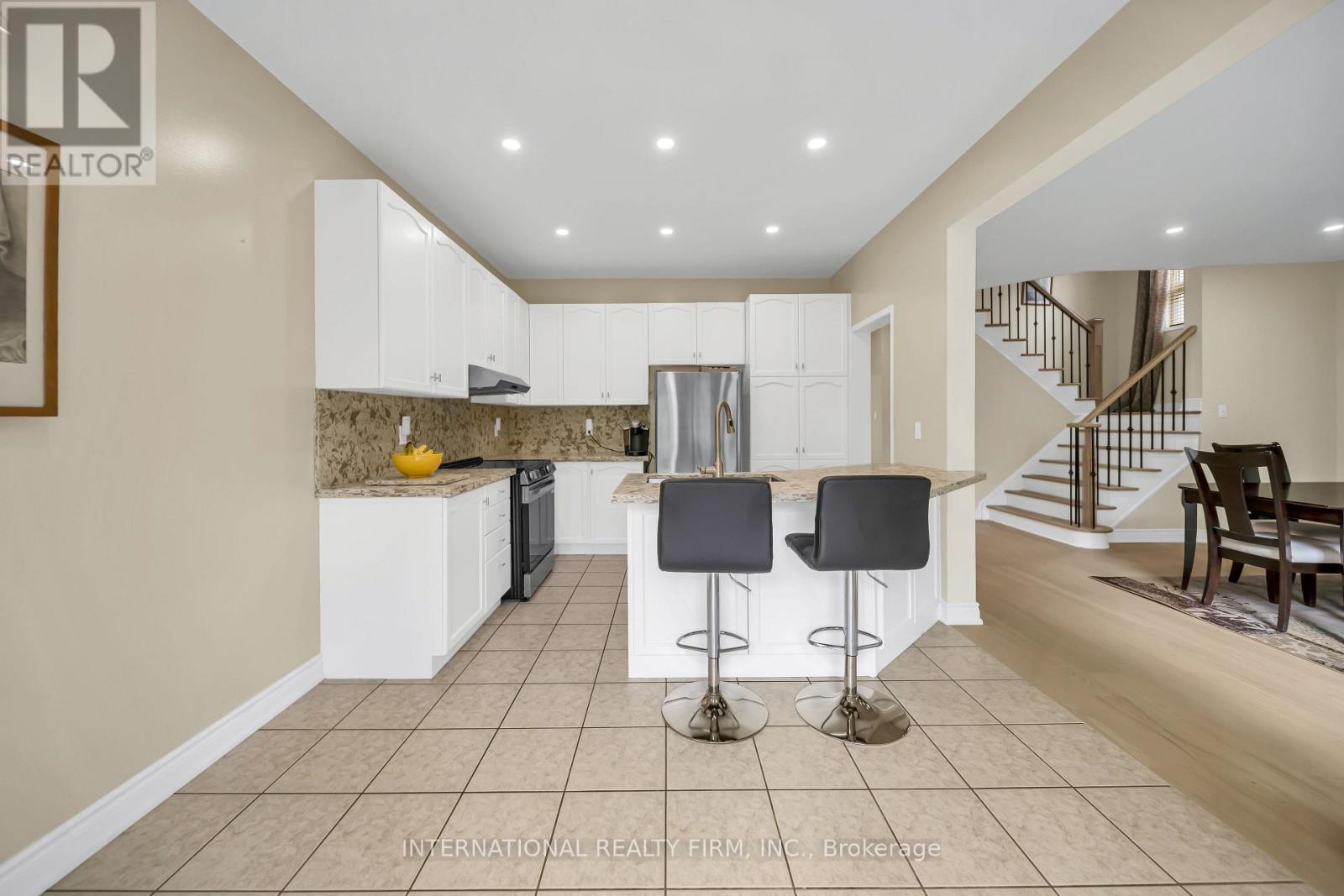 45 Naughton Drive, Richmond Hill, Ontario  L4C 0R2 - Photo 19 - N13430326